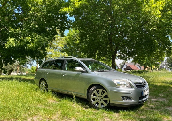 Toyota Avensis cena 14500 przebieg: 211100, rok produkcji 2008 z Poznań małe 191